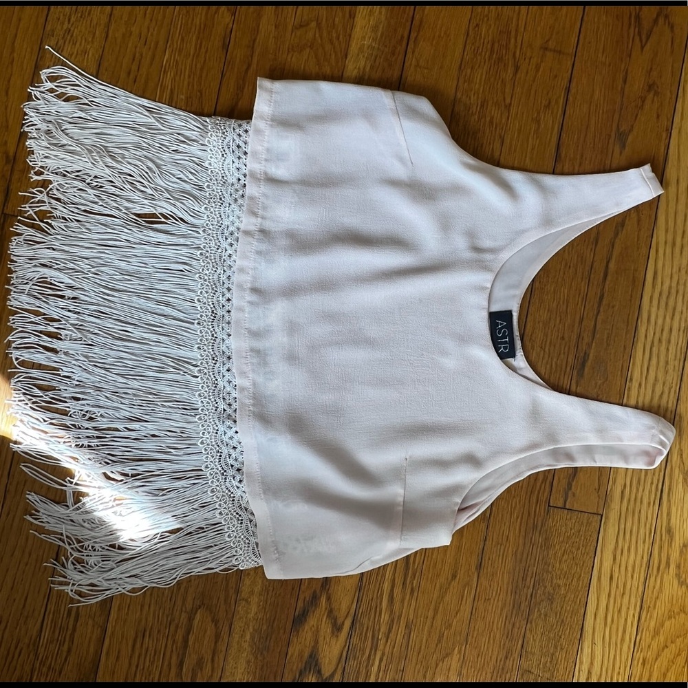 ASTR Pink/Blush Fringe Hem Crop Top Sz M - Picture 4 of 13